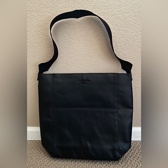 Calvin Klein Fragrances tote, faux leather - Picture 3 of 8